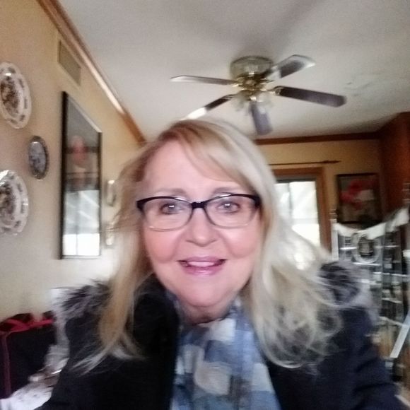 Meet your Posher, Gail - Picture 1 of 1